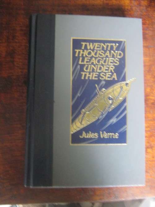TWENYY THOUSAND LEAGUES UNDER THE SEA---JULES VERNE