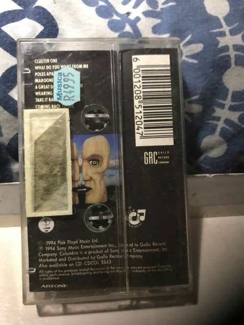Pink Floyd  the Division Bell local pressing cassette