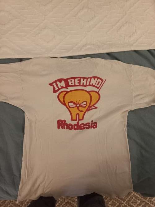 Rhodesian Rhodesia is super /behind Rhodesia period t shirt .