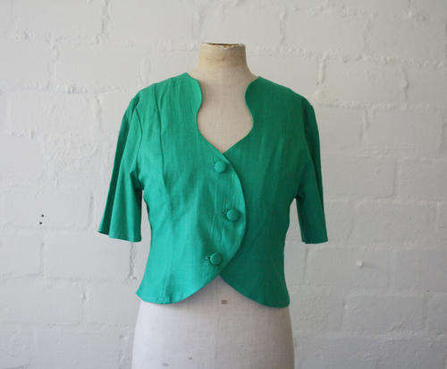 *SALE* VINTAGE GREEN CROPPED THIN JACKET WITH CURVED NECKLINE SIZE M