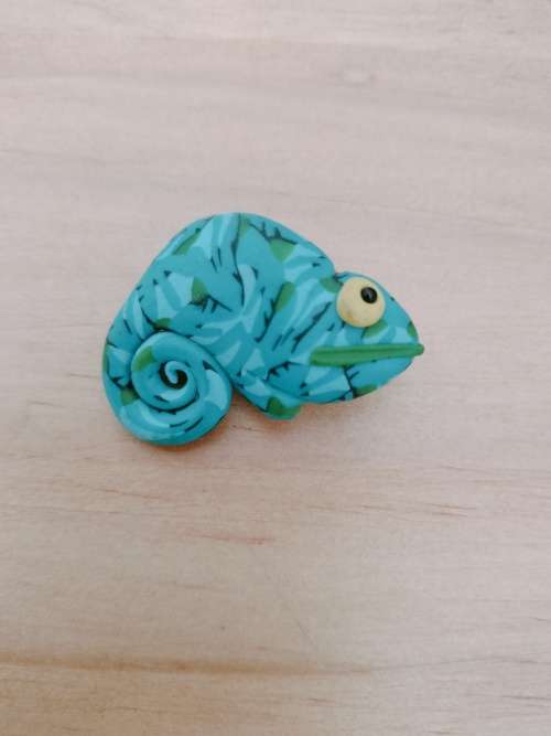 Chameleon brooch