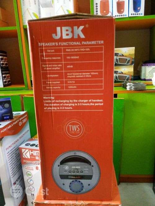 JBK PORTABLE WIRELESS SPEAKER WITH FM RADIO