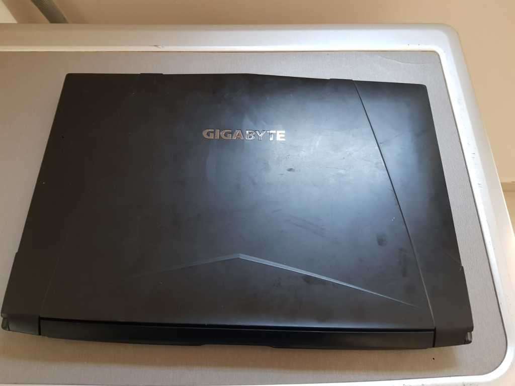 Gigabyte Sabre 15
