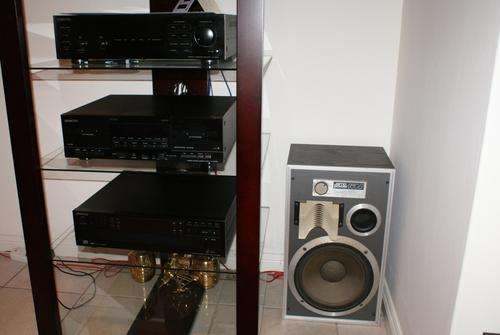 Kenwood Audio System with JAMO speakers for Sale (EXCELLENT Condition)