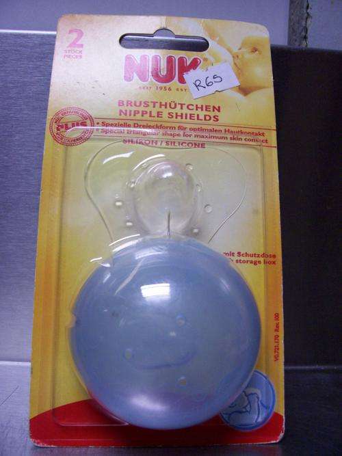 Nuk Nipple ventilated shields (x2) + cover (BRAND NEW!!!)