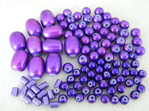 1200 Beads And Findings