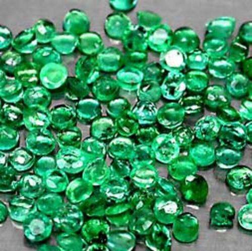 AAA+  BRIGHT MUSO GREEN COLOMBIAN EMERALDS!  EACH SET OF 5 WEIGHS:  0.620CTS!!!
