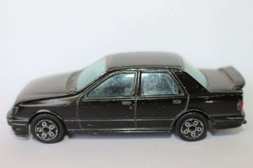 Bburago Ford Sierra Model Scala 1/43 Made In Italy Diecast Model Car Balck Italia Very Good