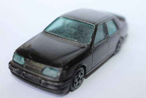 Bburago Ford Sierra Model Scala 1/43 Made In Italy Diecast Model Car Balck Italia Very Good