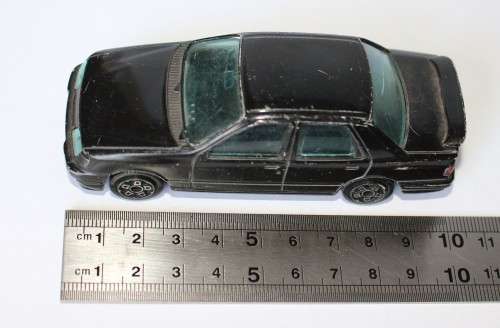Bburago Ford Sierra Model Scala 1/43 Made In Italy Diecast Model Car Balck Italia Very Good