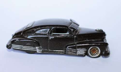 Hot Wheels Classics `47 Chevy Fleetline Black 1/64 H9062 Mainline Phil Riehlman Malaysia c2005 Great