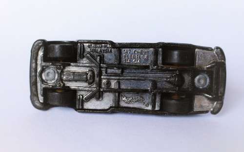 Hot Wheels Classics `47 Chevy Fleetline Black 1/64 H9062 Mainline Phil Riehlman Malaysia c2005 Great