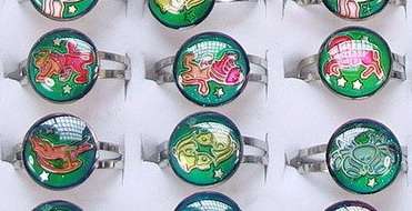 **CLEARANCE CrAzY Auction!!** Star Sign Mood Ring