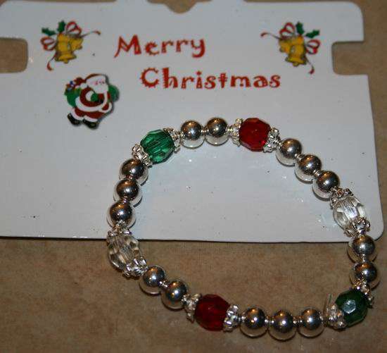 **CrAzY Auction** Silver, Red, Green and "Crystal" Merry Christmas Costume Jewellery Beaded Bracelet
