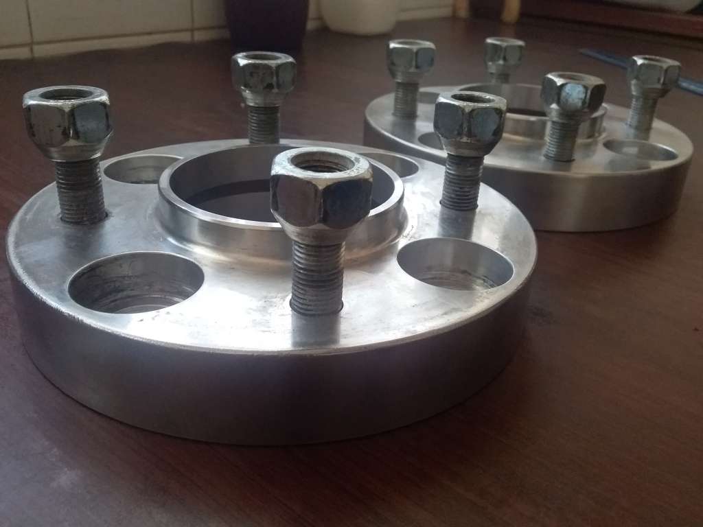 2x Mag Wheel Spacers for 1400 Nissan Champ Bakkie or Similar Car with Same P.C.D 4x114MM