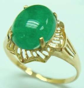 **R1 500.00**STUNNING 9KT YELLOW GOLD OVAL CUT GREEN JADE RING