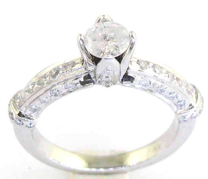 **R28 000.00**1.12Ct HUGE DIAMOND GOLD SOLITAIRE ENGAGEMENT RING BAND