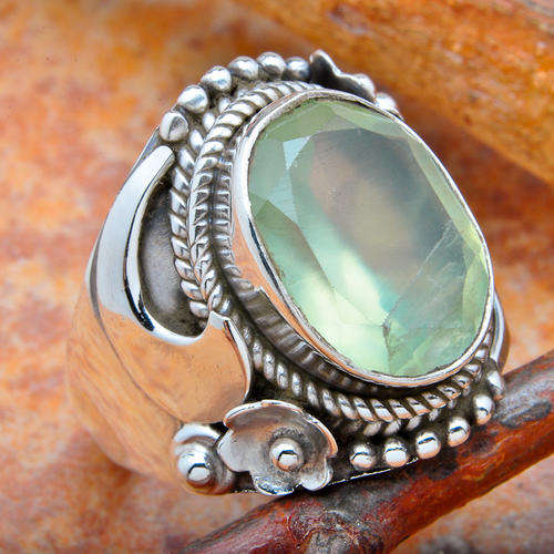 PREHNITE .925 SILVER RING SIZE 8