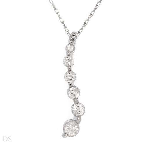 **R1 800**Nice Journey Necklace With 0.50ctw Genuine Topazes Well Made in White Gold Length 18in
