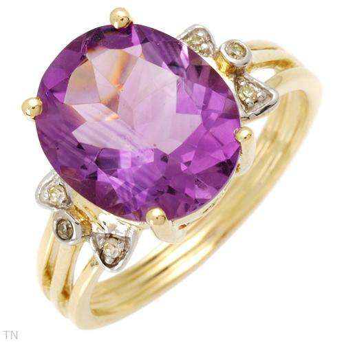 **R10 000.00**Stylish Brand New Ring With 4.40ctw Precious Stones - Diamonds and Amethyst in Gold