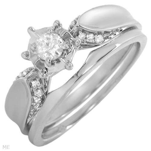 **R10 000.00**Charming Brand New Ring With Genuine Diamonds Well Made in White Gold