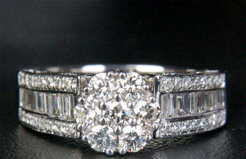 R85000**Gorgeous 1.59CT VS Diamonds 14K Gold Wedding Band Ring