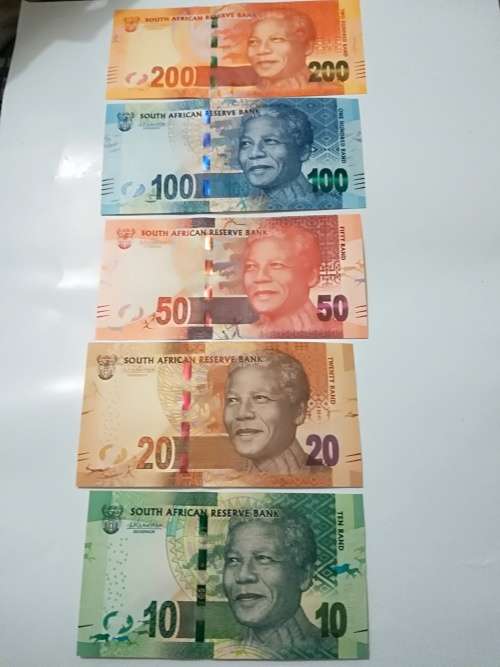 L Kganyago Low Number Banknote Complete set