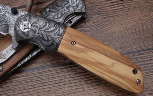 CM77 knife 440C blade wood handle -  Last 3 Available!!