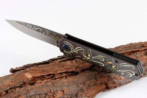 CM83 440 blade folding knife with 3D pattern and line lock -  Last 2 Available!!