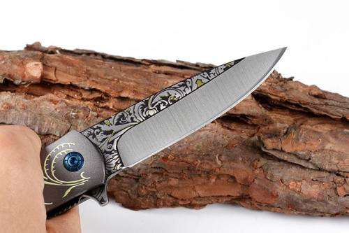 CM83 440 blade folding knife with 3D pattern and line lock -  Last 2 Available!!