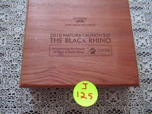 Unique and beautiful coin holder box