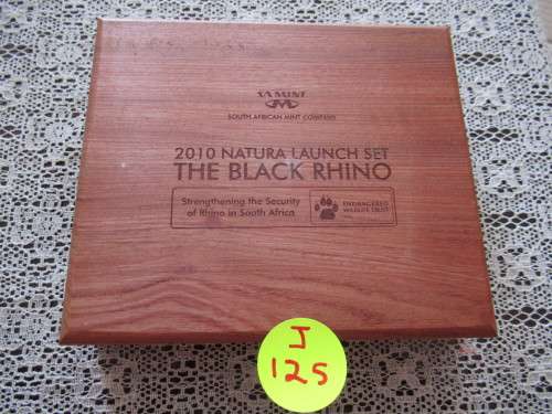 Unique and beautiful coin holder box