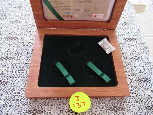 Unique and beautiful coin holder box