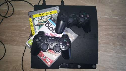 [GREAT DEAL] PS3 + 2 controllers  + 2 games - good condition