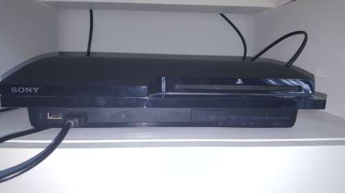 [GREAT DEAL] PS3 + 2 controllers  + 2 games - good condition