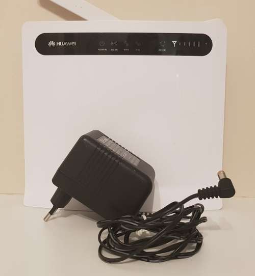 Huawei LTE CPE B593s-601 WI-FI router -LIKE NEW