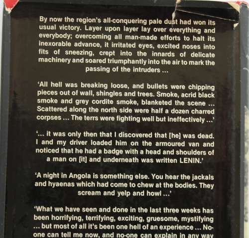 Borderstrike! South Africa into Angola by Willem Steenkamp