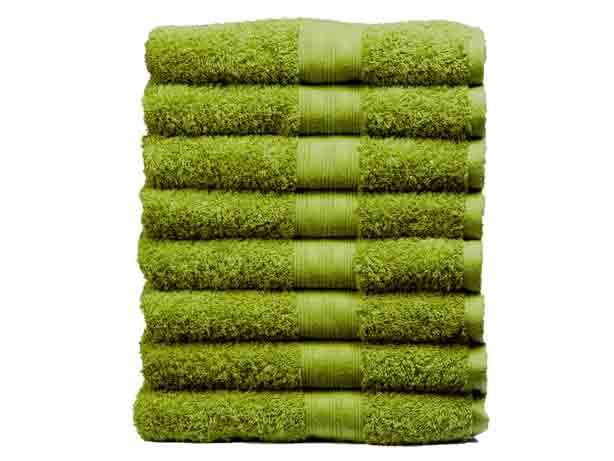Soft and Fluffy Peridot Green Bath Towel