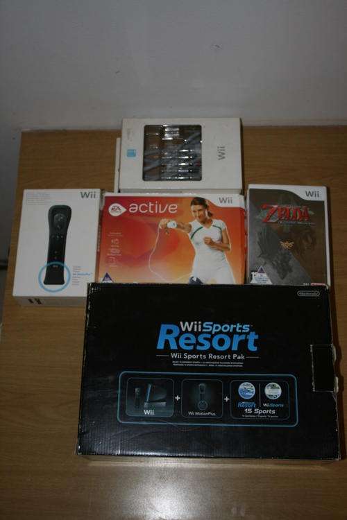 Limited Edition Nintendo Wii Sports Resort Pack with Extras!