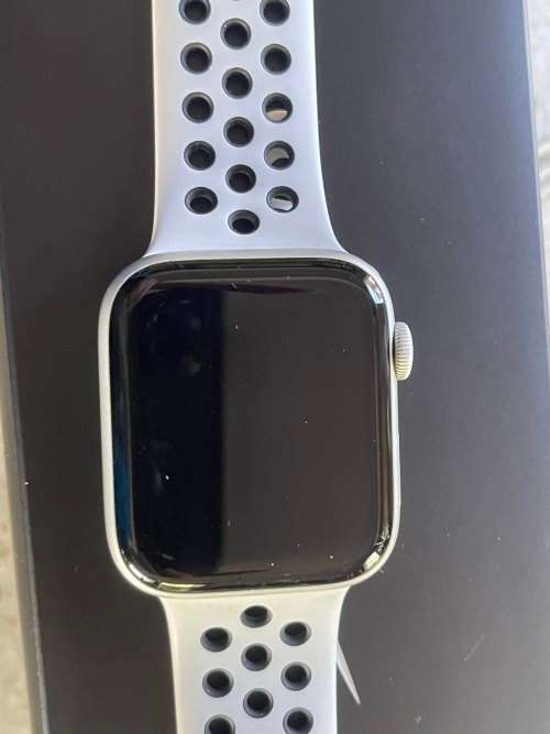 Apple watch Series 5 Nike edition