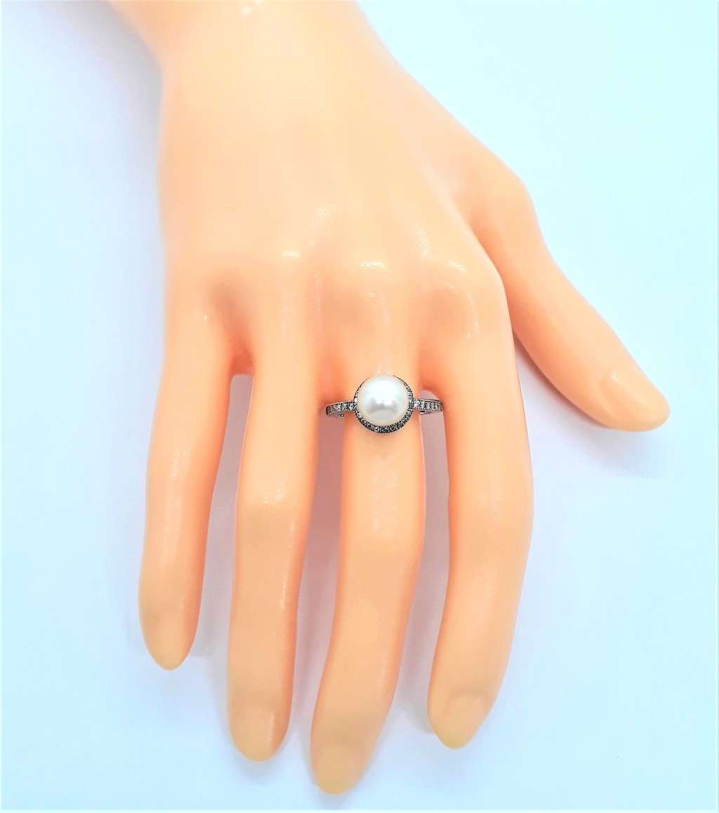 Natural Pearl Sterling Silver Ring - 3..1g - size K.5