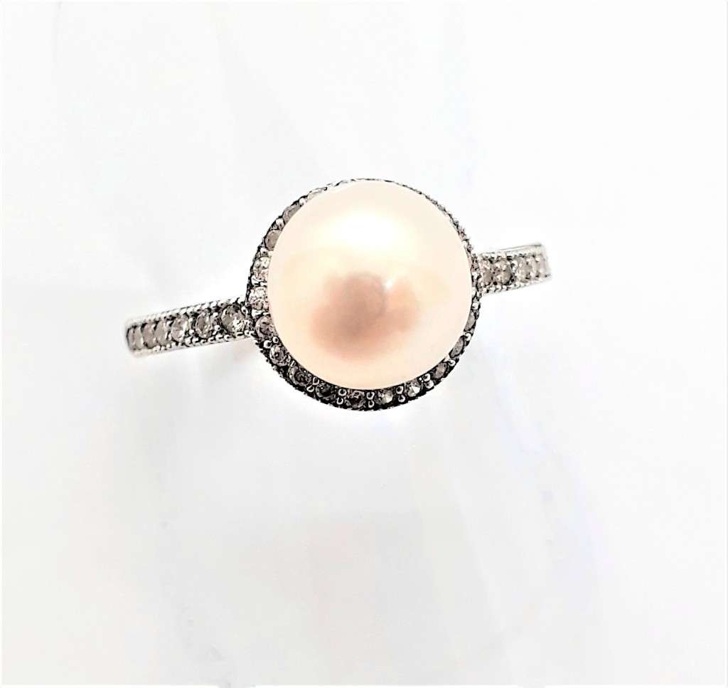 Natural Pearl Sterling Silver Ring - 3..1g - size K.5