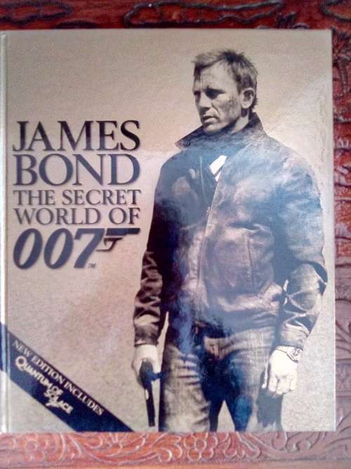 COLLECTORS! Rare James Bond books