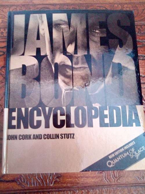 COLLECTORS! Rare James Bond books