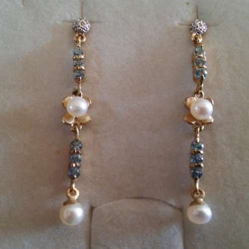 STUNNING 9CT gold drop earrings encrusted with diamonds, Aquamarine gemstones and freshwater pearls