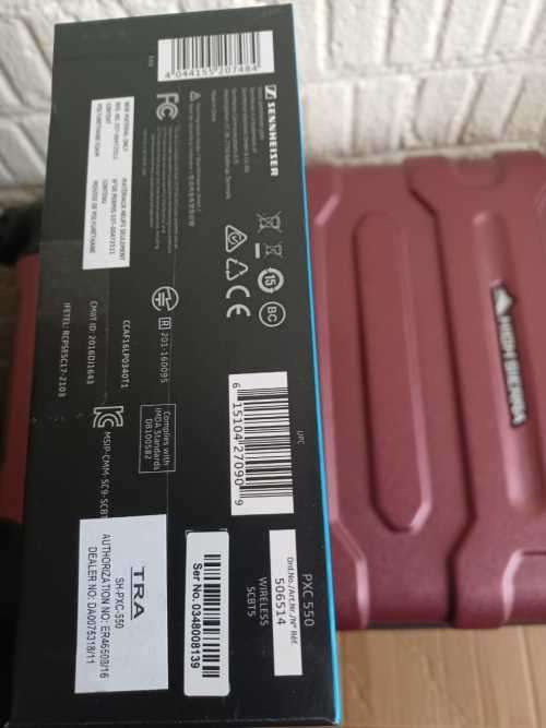 Sennheiser PXC 550 Wireless Headphones including carry case