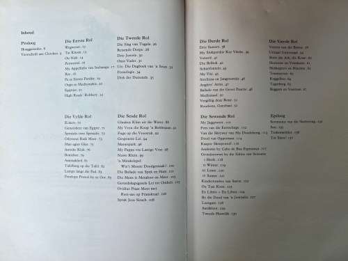 KOMAS UIT `N BAMBOESSTOK