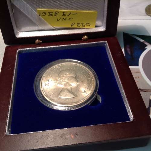 1958 5 Shilling in Rosewood box for free