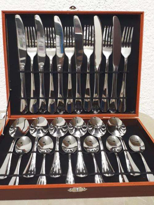 Brand New!!!  24pc Fine Living Cutlery Set - A MUST HAVE!!!