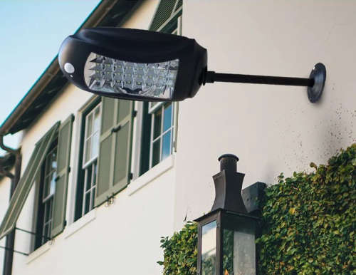 32 LED Solar Wall/Street Light with Remote Control - 120° Wide Angle - PIR Motion Sensor